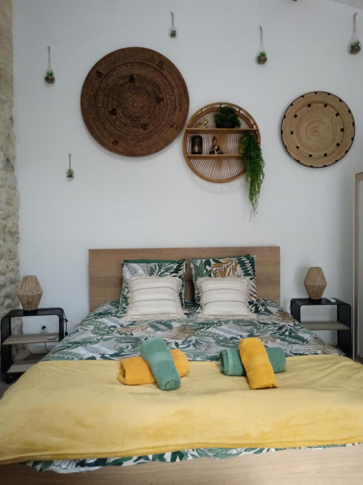 Le Cosy Cabarieu Bed and Breakfast Saint-André-de-Cubzac Kamer foto